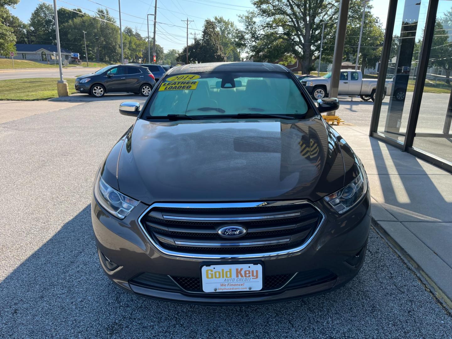 2015 Caribou Metallic Ford Taurus Limited FWD (1FAHP2F85FG) with an 3.5L V6 DOHC 24V engine, 6-Speed Automatic transmission, located at 1633 W Kimberly, Davenport, IA, 52806, (563) 323-5341, 41.559456, -90.598732 - Photo#1