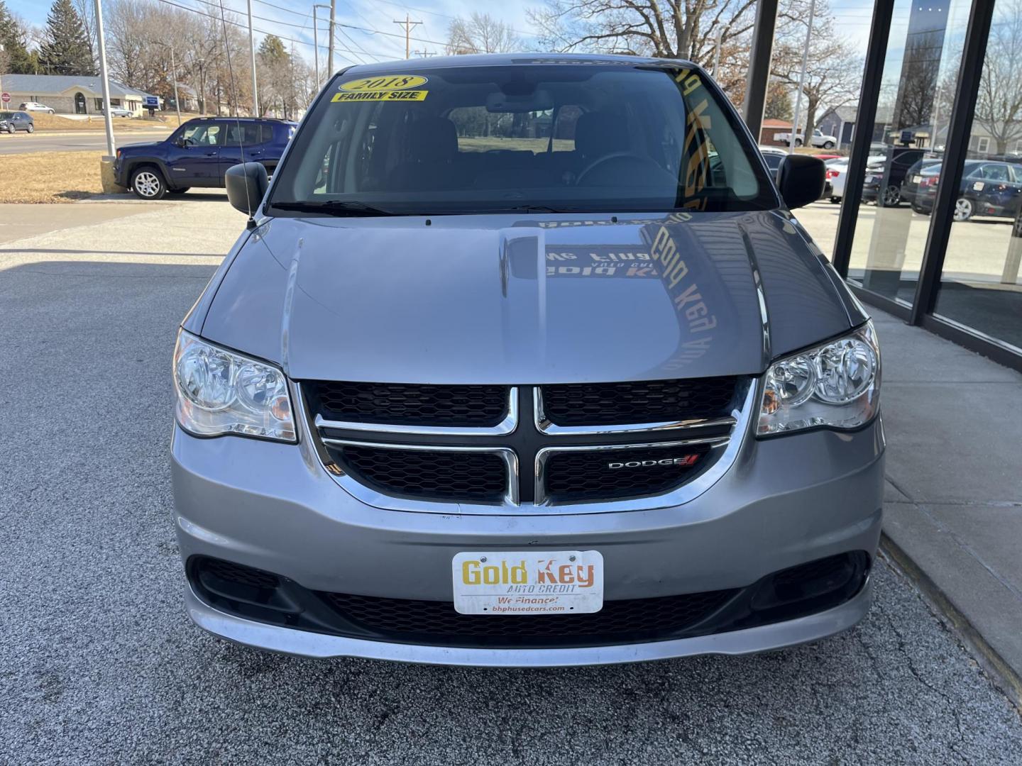 2018 Billet Clear Coat Dodge Grand Caravan SE (2C4RDGBG7JR) with an 3.6L V6 DOHC 24V engine, 6-Speed Automatic transmission, located at 1633 W Kimberly, Davenport, IA, 52806, (563) 323-5341, 41.559456, -90.598732 - Photo#1