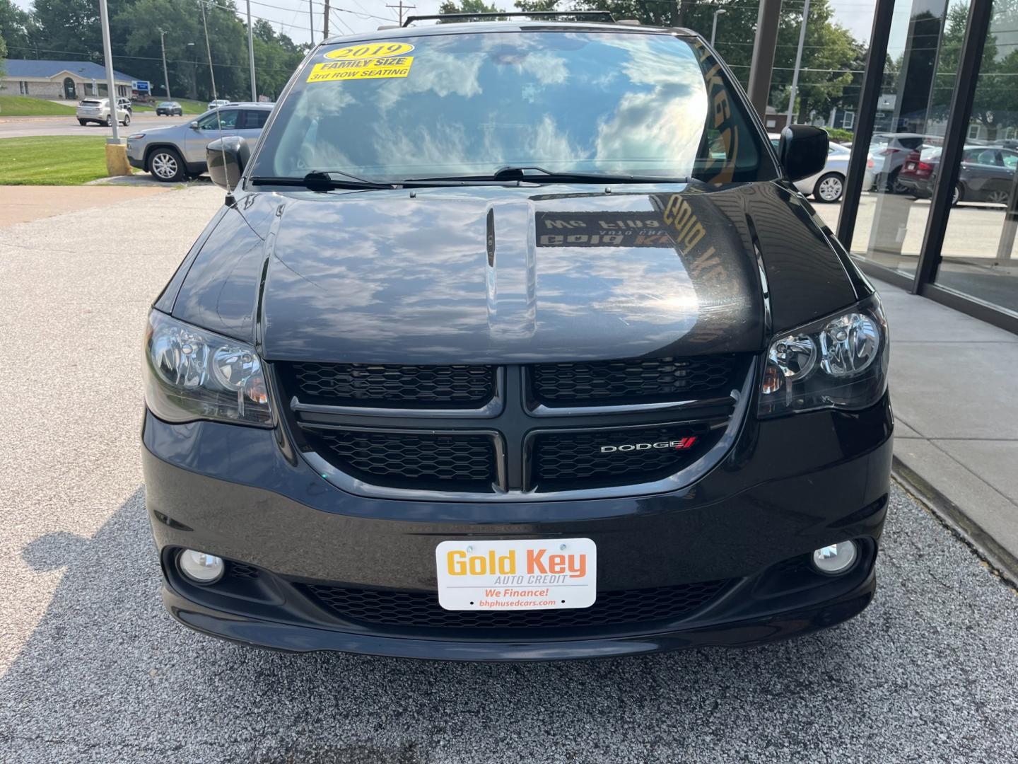 2019 BLACK Dodge Grand Caravan SPORTS VAN (2C4RDGEG6KR) with an 3.6L V6 DOHC 24V engine, 6-Speed Automatic transmission, located at 1633 W Kimberly, Davenport, IA, 52806, (563) 323-5341, 41.559456, -90.598732 - Photo#1