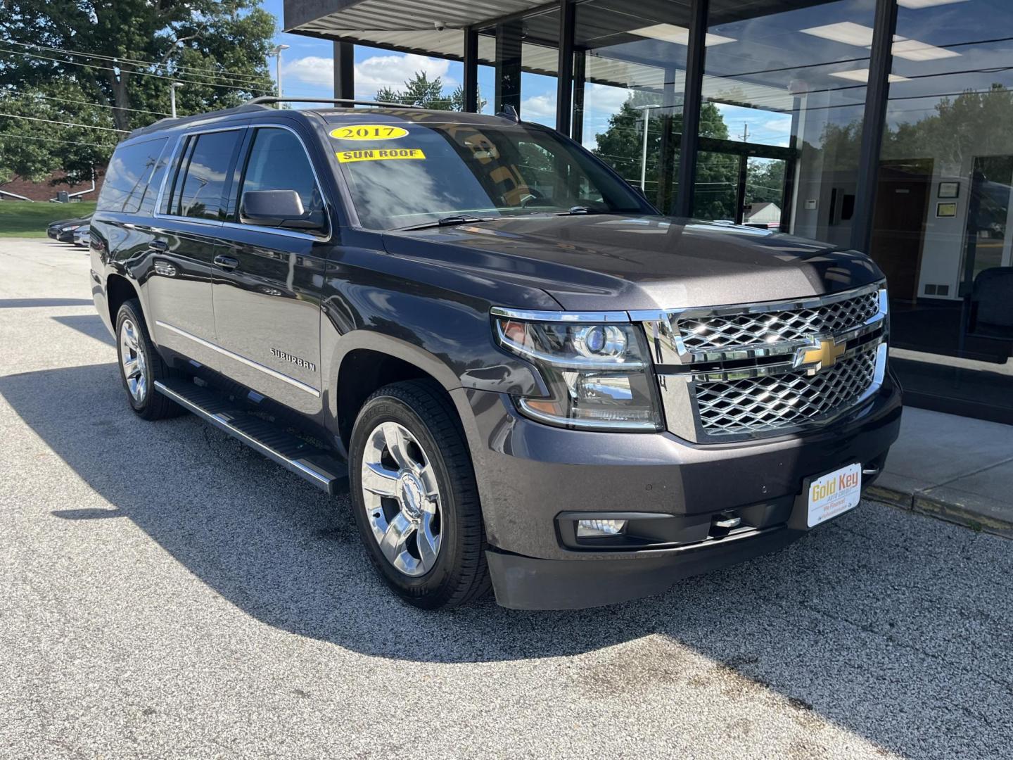 2017 Tungsten Metallic Chevrolet Suburban LT 4WD (1GNSKHKC0HR) with an 5.3L V8 OHV 16V engine, 6-Speed Automatic transmission, located at 1633 W Kimberly, Davenport, IA, 52806, (563) 323-5341, 41.559456, -90.598732 - Photo#2