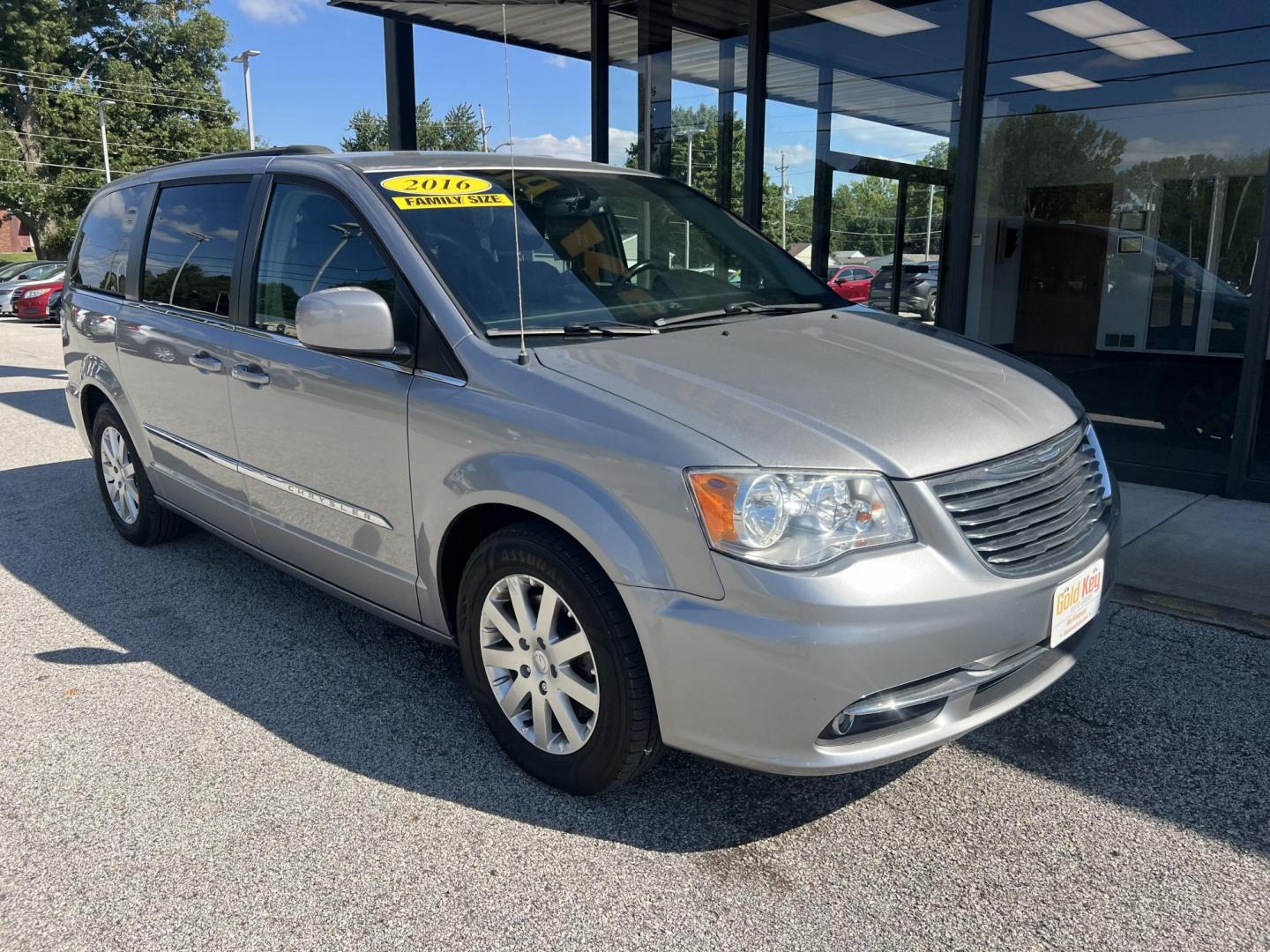 2016 Silver /Black Chrysler Town & Country Touring (2C4RC1BG7GR) with an 3.6L V6 DOHC 24V engine, 6A transmission, located at 1633 W Kimberly, Davenport, IA, 52806, (563) 323-5341, 41.559456, -90.598732 - Photo#1