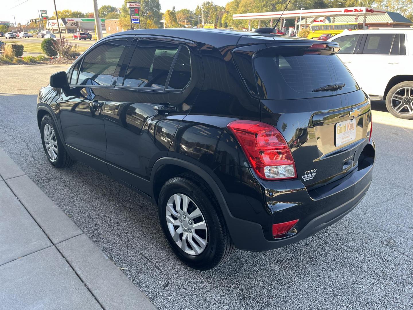 2018 Black Chevrolet Trax LS FWD (3GNCJKSBXJL) with an 1.4L L4 DOHC 16V engine, 6A transmission, located at 1633 W Kimberly, Davenport, IA, 52806, (563) 323-5341, 41.559456, -90.598732 - Photo#3