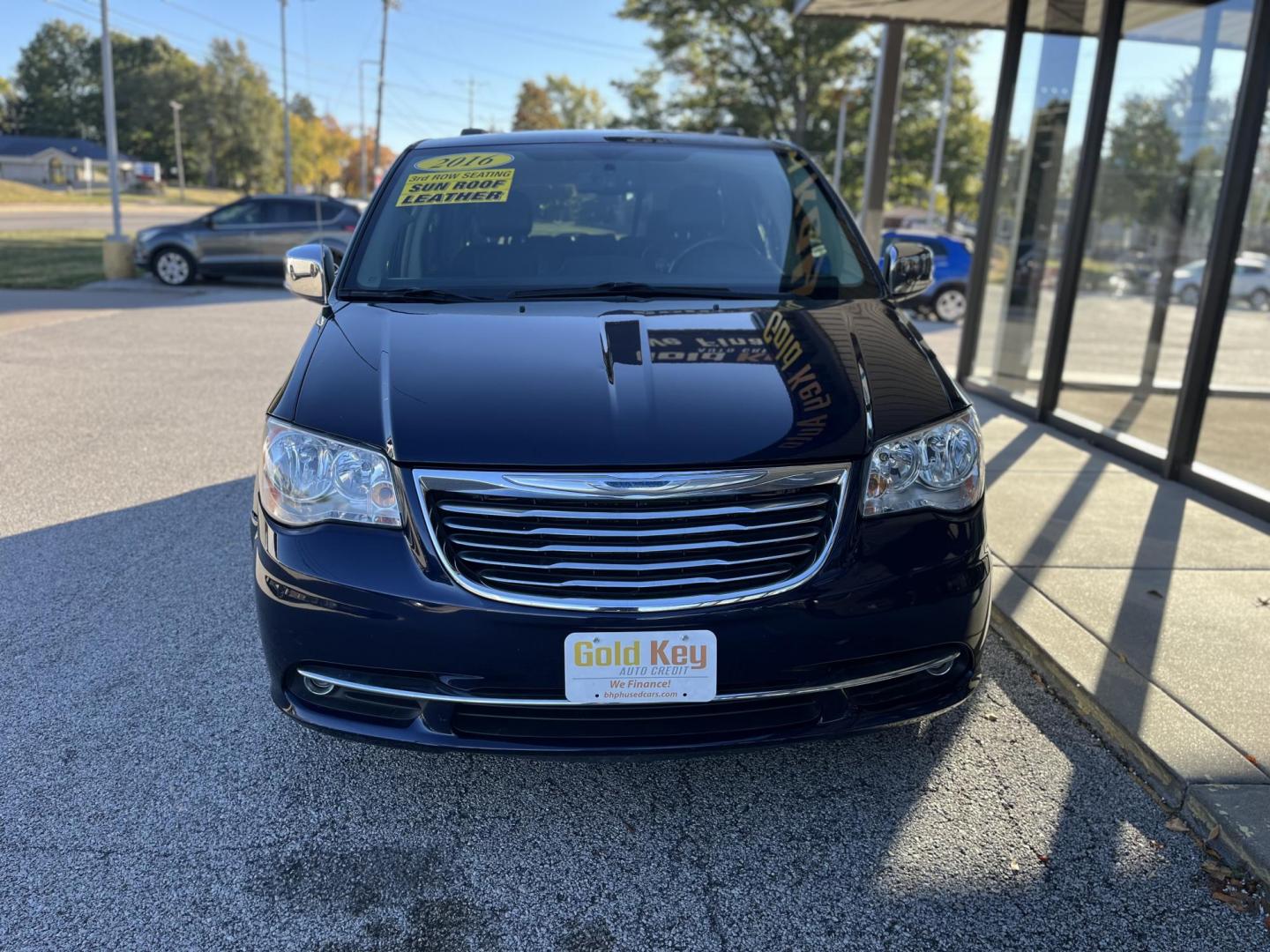 2016 Blue Chrysler Town and Country Touring-L (2C4RC1CG4GR) with an 3.6L V6 DOHC 24V engine, 6-Speed Automatic transmission, located at 1633 W Kimberly, Davenport, IA, 52806, (563) 323-5341, 41.559456, -90.598732 - Photo#1