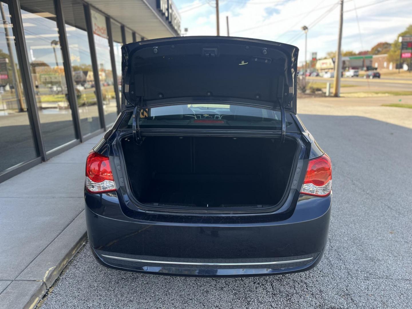 2015 Black Granite Metallic Chevrolet Cruze LTZ Auto (1G1PG5SB5F7) with an 1.4L L4 DOHC 16V TURBO engine, 6-Speed Automatic transmission, located at 1633 W Kimberly, Davenport, IA, 52806, (563) 323-5341, 41.559456, -90.598732 - Photo#5