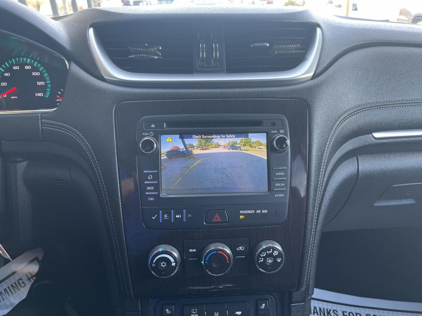 2015 Black Granite Metallic Chevrolet Traverse 1LT AWD (1GNKVGKD9FJ) with an 3.6L V6 DOHC 24V engine, 6-Speed Automatic transmission, located at 1633 W Kimberly, Davenport, IA, 52806, (563) 323-5341, 41.559456, -90.598732 - Photo#7