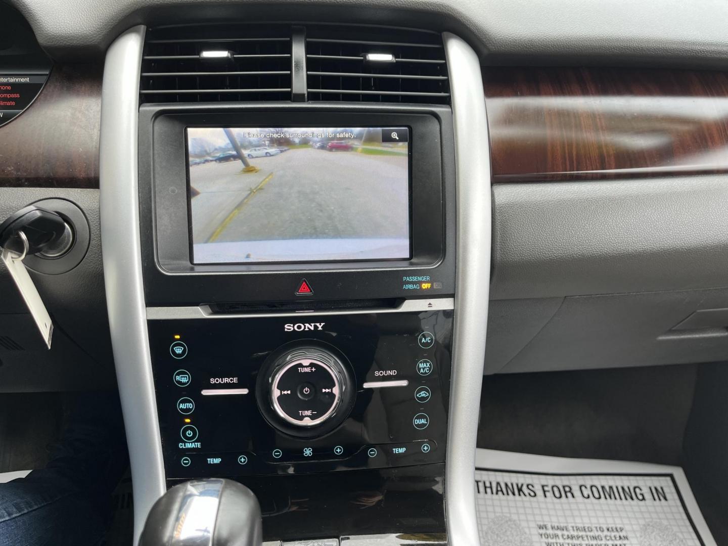 2012 White Platinum Tricoat Metallic Ford Edge Limited AWD (2FMDK4KC0CB) with an 3.5L V6 DOHC 24V engine, 6-Speed Automatic transmission, located at 1633 W Kimberly, Davenport, IA, 52806, (563) 323-5341, 41.559456, -90.598732 - Photo#7