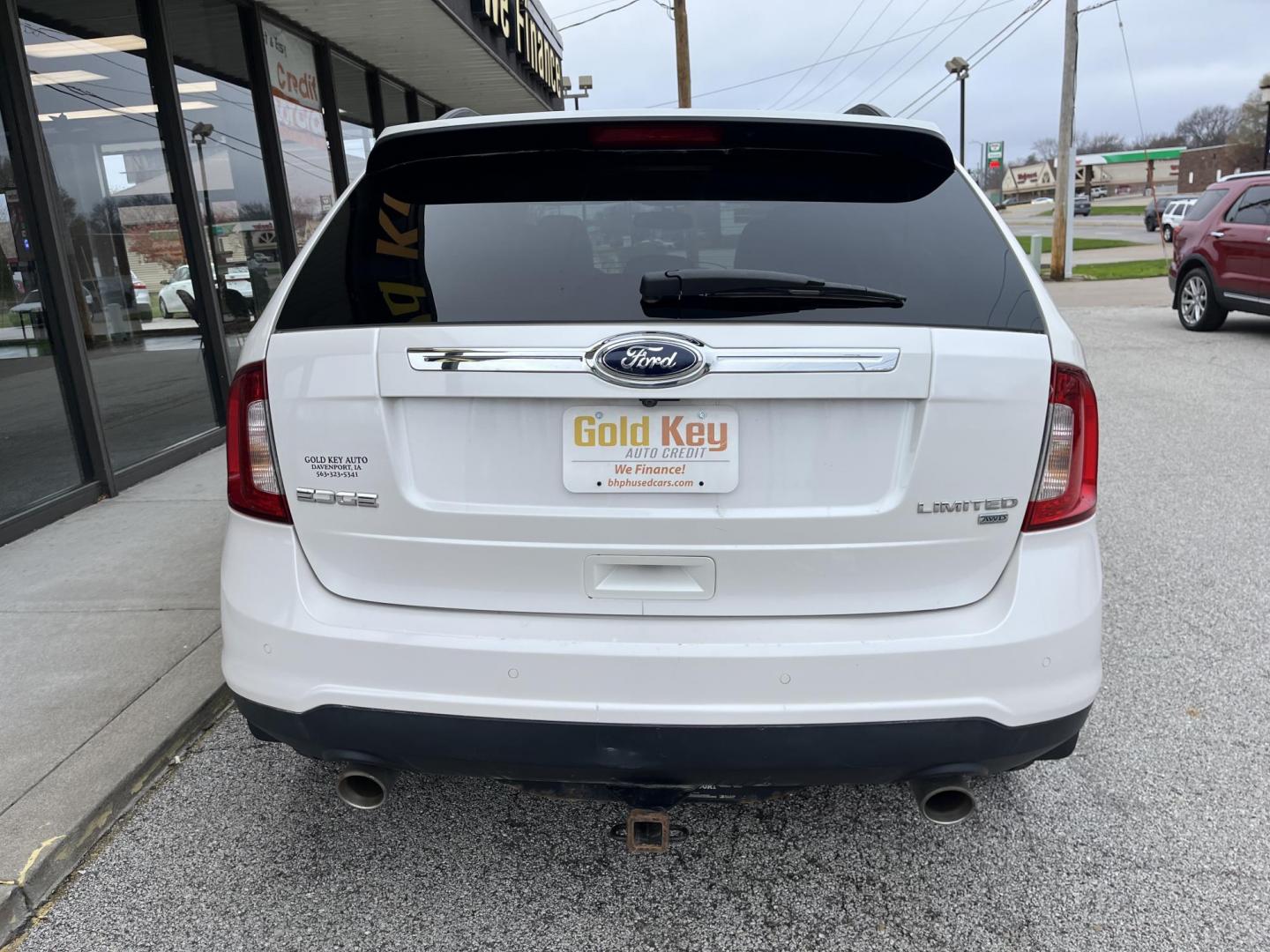 2012 White Platinum Tricoat Metallic Ford Edge Limited AWD (2FMDK4KC0CB) with an 3.5L V6 DOHC 24V engine, 6-Speed Automatic transmission, located at 1633 W Kimberly, Davenport, IA, 52806, (563) 323-5341, 41.559456, -90.598732 - Photo#4