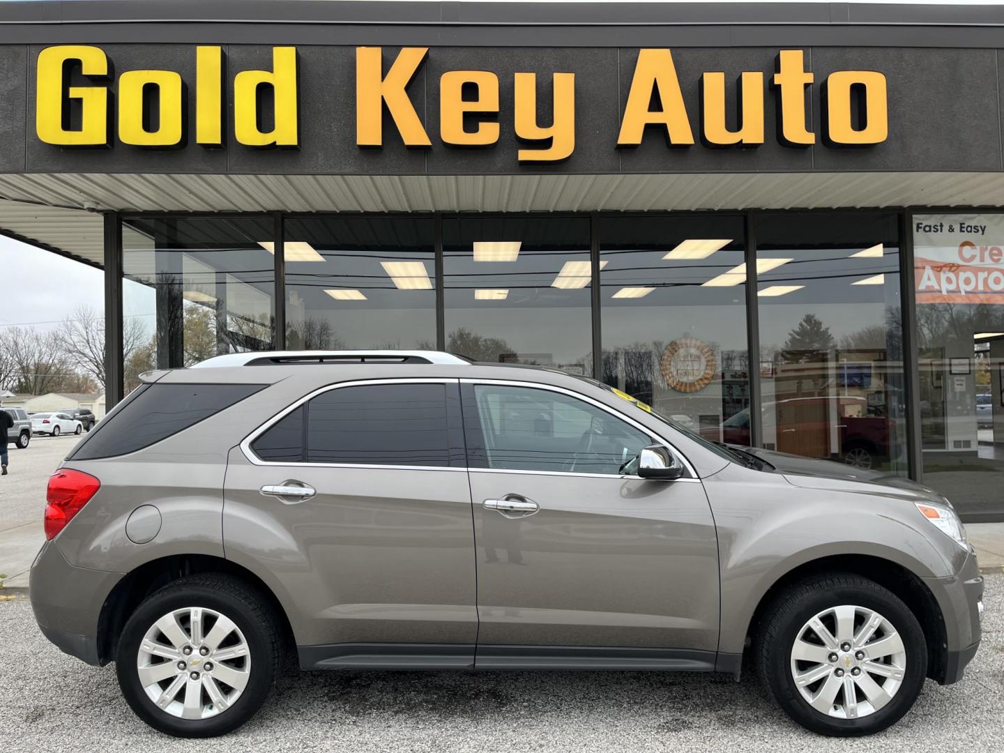 2010 Mocha Steel Metallic Chevrolet Equinox LTZ FWD (2CNALFEW8A6) with an 2.4L L4 DOHC 16V engine, 6-Speed Automatic transmission, located at 1633 W Kimberly, Davenport, IA, 52806, (563) 323-5341, 41.559456, -90.598732 - Photo#0