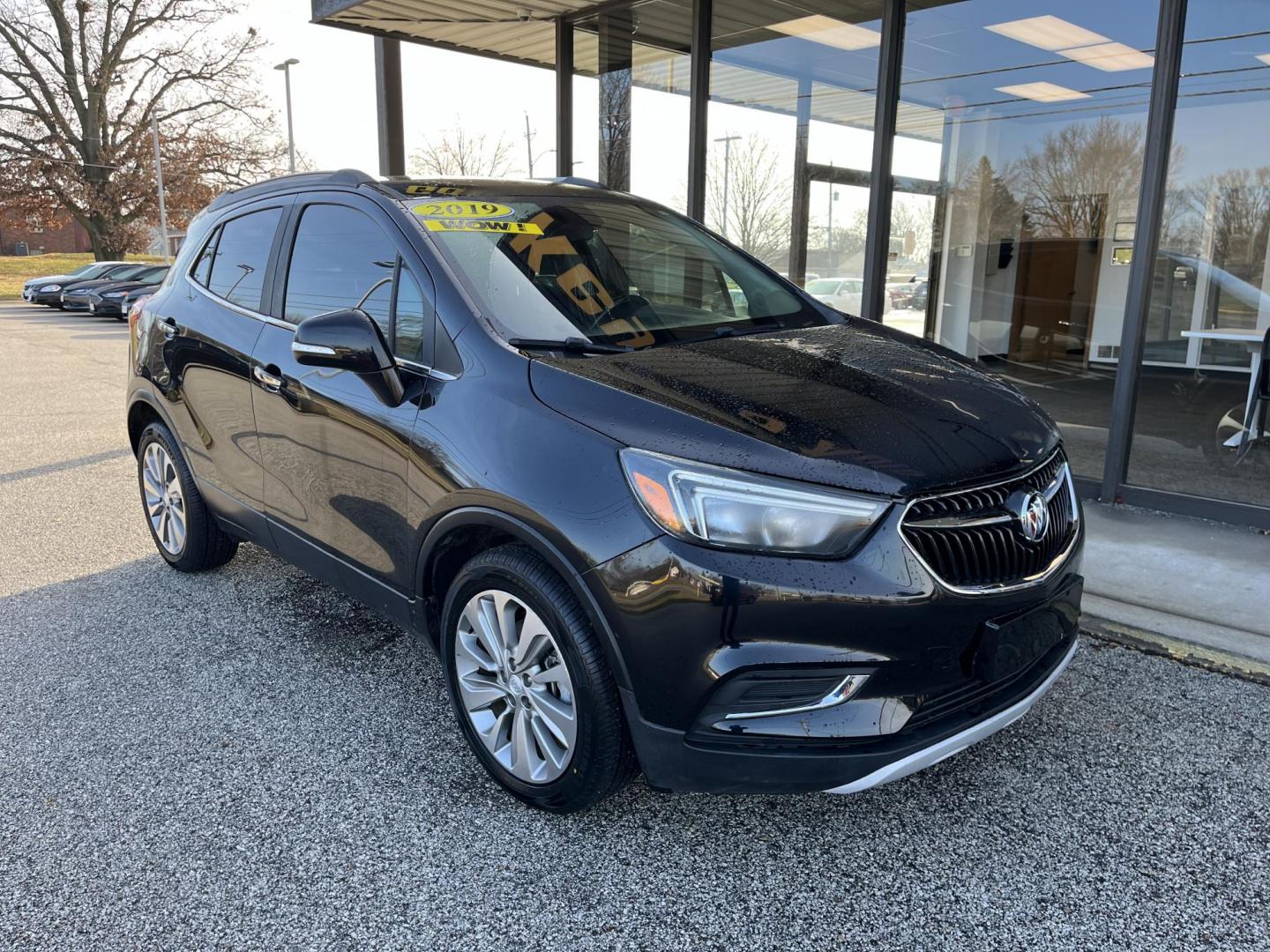 2019 Deep Azure Metallic/Black Carbon Metallic Buick Encore Preferred FWD (KL4CJASB5KB) with an 1.4L L4 DOHC 16V TURBO engine, 6-Speed Automatic transmission, located at 1633 W Kimberly, Davenport, IA, 52806, (563) 323-5341, 41.559456, -90.598732 - Photo#2