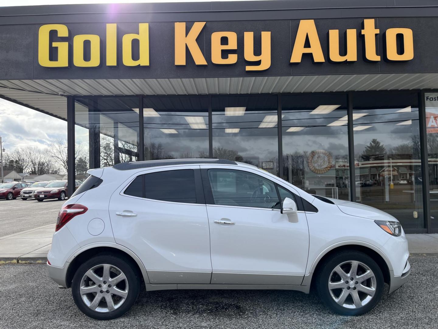 2017 White Buick Encore Unknown (KL4CJCSB2HB) , Auto transmission, located at 1633 W Kimberly, Davenport, IA, 52806, (563) 323-5341, 41.559456, -90.598732 - Photo#0