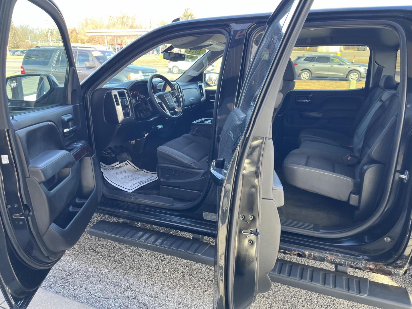 2014 Onyx Black GMC Sierra 1500 SLE (3GTU2UEC0EG) with an EcoTec3 4.3L V-6 gasoline direct injection engine, located at 1633 W Kimberly, Davenport, IA, 52806, (563) 323-5341, 41.559456, -90.598732 - Photo#8