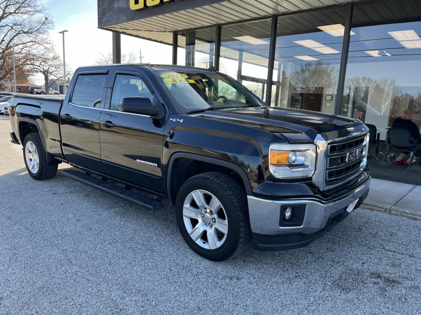 2014 Onyx Black GMC Sierra 1500 SLE (3GTU2UEC0EG) with an EcoTec3 4.3L V-6 gasoline direct injection engine, located at 1633 W Kimberly, Davenport, IA, 52806, (563) 323-5341, 41.559456, -90.598732 - Photo#2