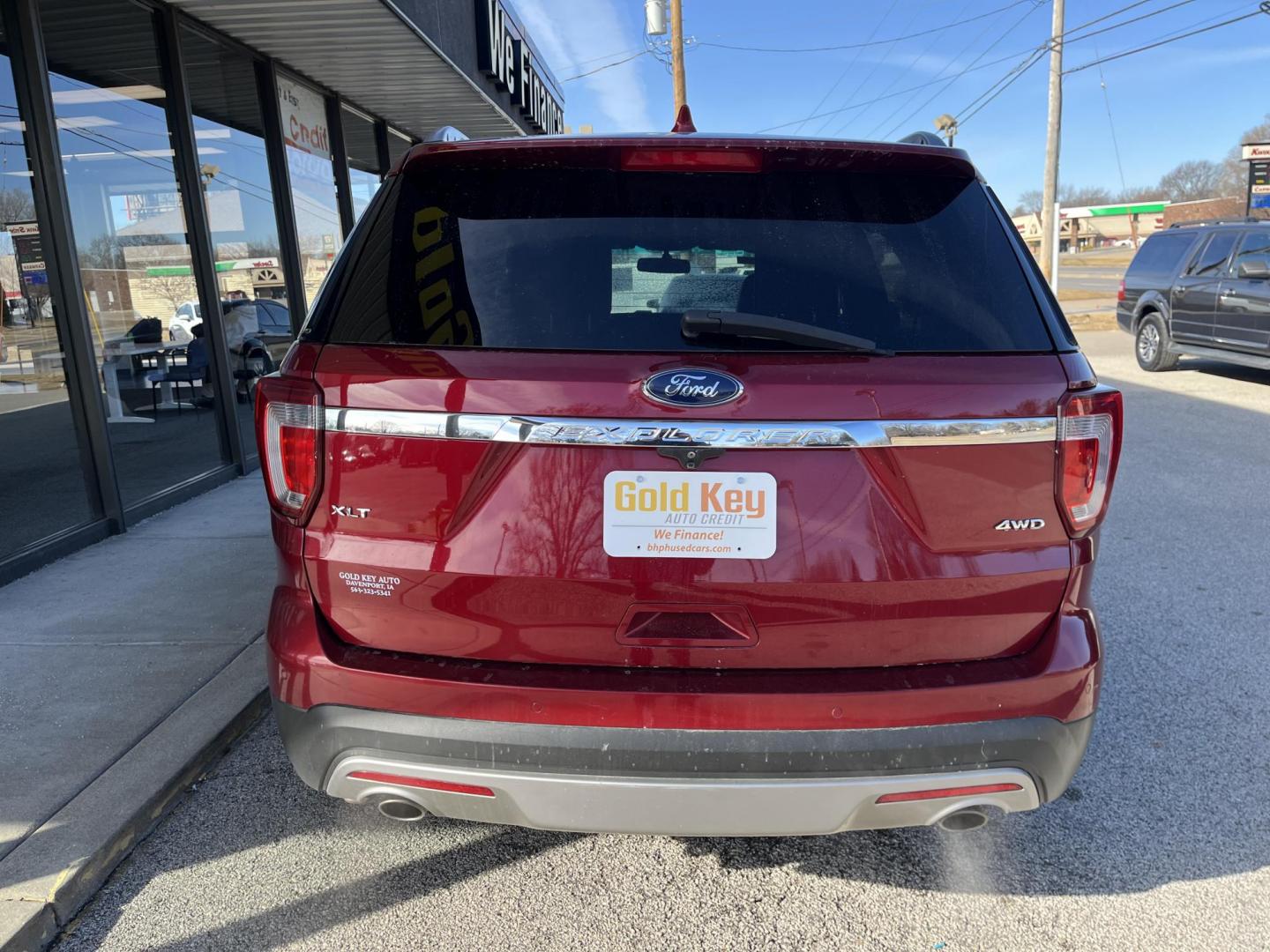 2017 Ruby Red Metallic Tinted Clearcoat Ford Explorer XLT (1FM5K8D82HG) with an 3.5L V-6 DOHC engine, located at 1633 W Kimberly, Davenport, IA, 52806, (563) 323-5341, 41.559456, -90.598732 - Photo#4