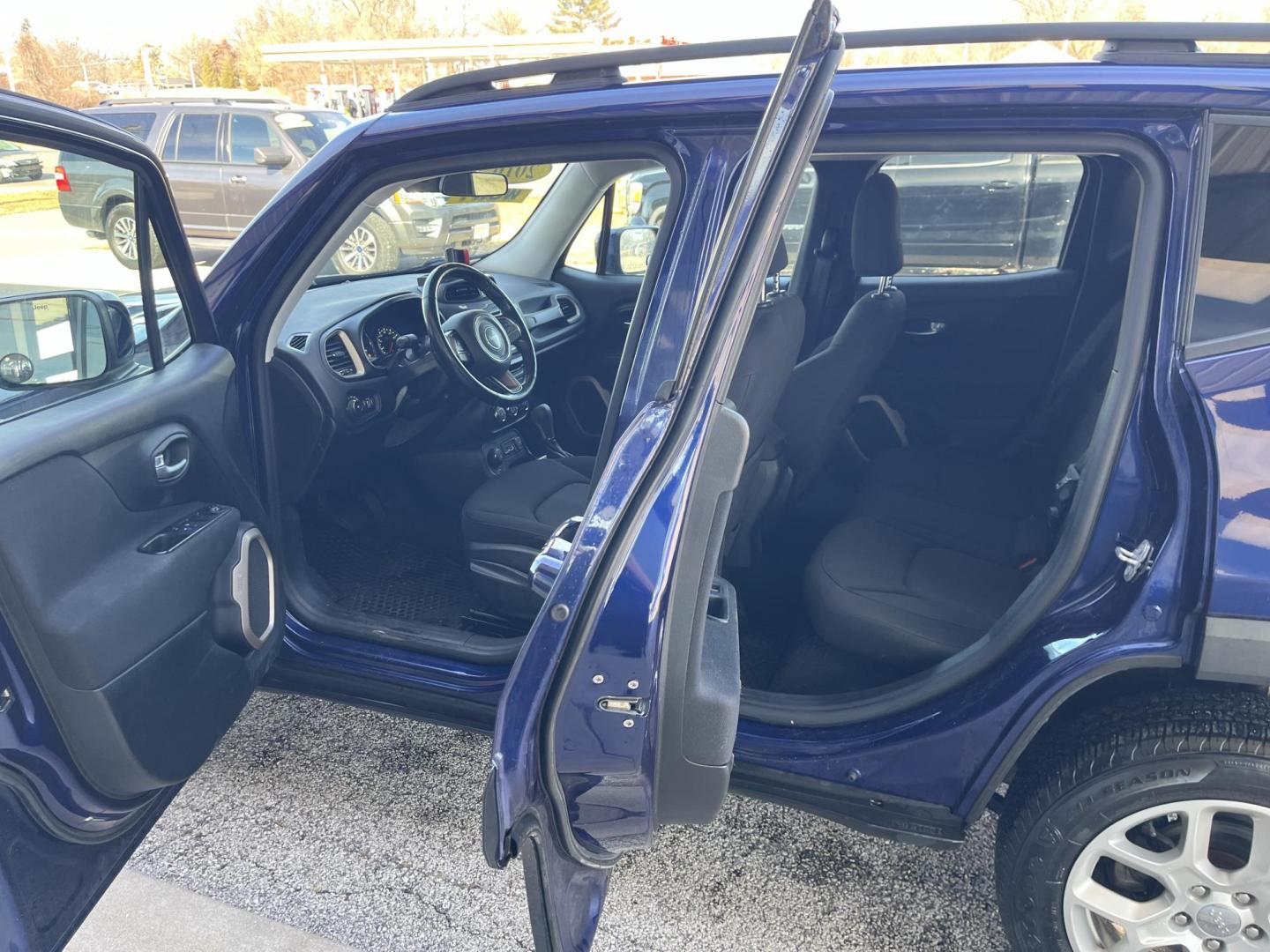 2016 Jetset Blue Jeep Renegade Latitude (ZACCJBBT0GP) with an MultiAir 1.4L I-4 variable valve control engine, located at 1633 W Kimberly, Davenport, IA, 52806, (563) 323-5341, 41.559456, -90.598732 - Photo#8