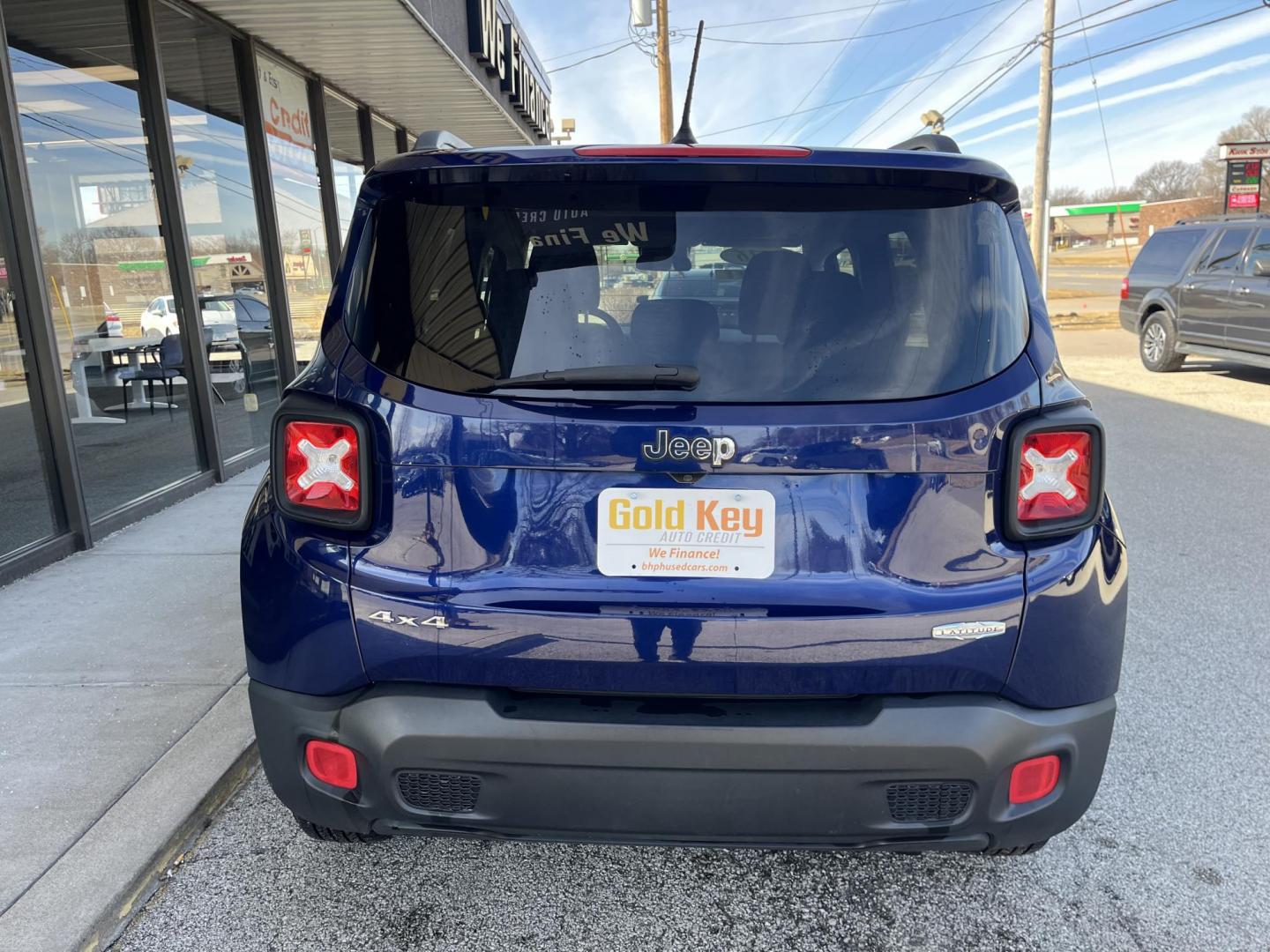 2016 Jetset Blue Jeep Renegade Latitude (ZACCJBBT0GP) with an MultiAir 1.4L I-4 variable valve control engine, located at 1633 W Kimberly, Davenport, IA, 52806, (563) 323-5341, 41.559456, -90.598732 - Photo#4